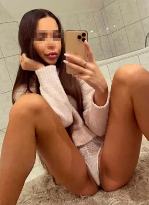проститутка Илона, 22, Питер